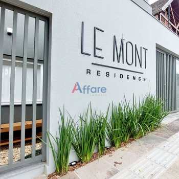 Apartamento em Caxias do Sul, bairro Panazzolo