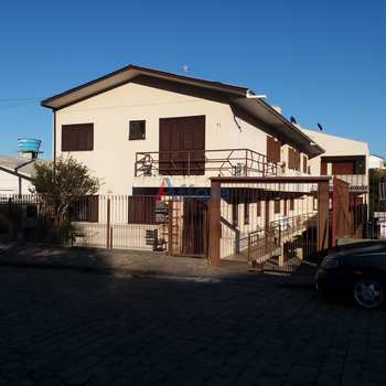 Sobrado em Caxias do Sul, bairro Charqueadas