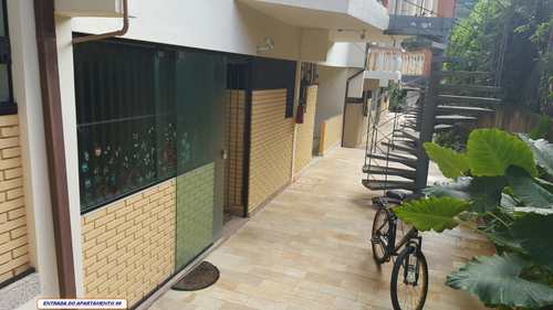 Apartamento, código 8111 em Ubatuba, bairro Enseada