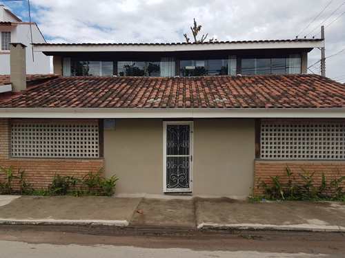 Casa, código 8087 em Ubatuba, bairro Itagua