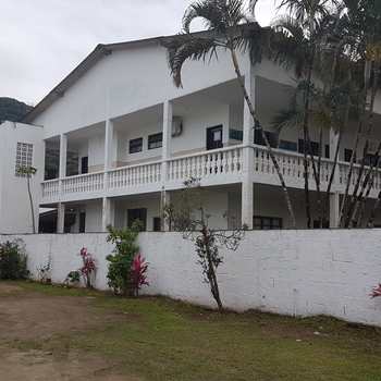 Casa em Ubatuba, bairro Perequê Açu