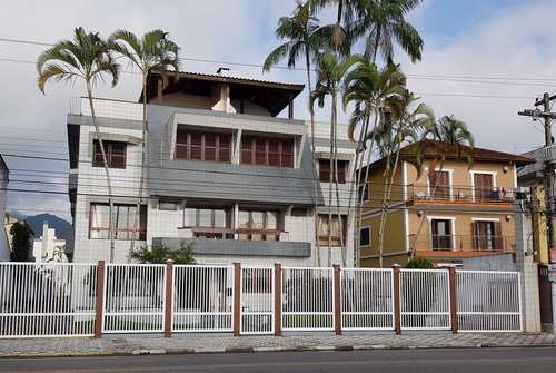 Apartamento, código 11010 em Ubatuba, bairro Itagua