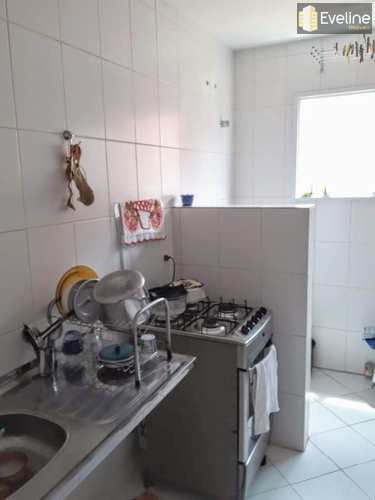 Apartamento, código 558 em Mogi das Cruzes, bairro Jardim Camila
