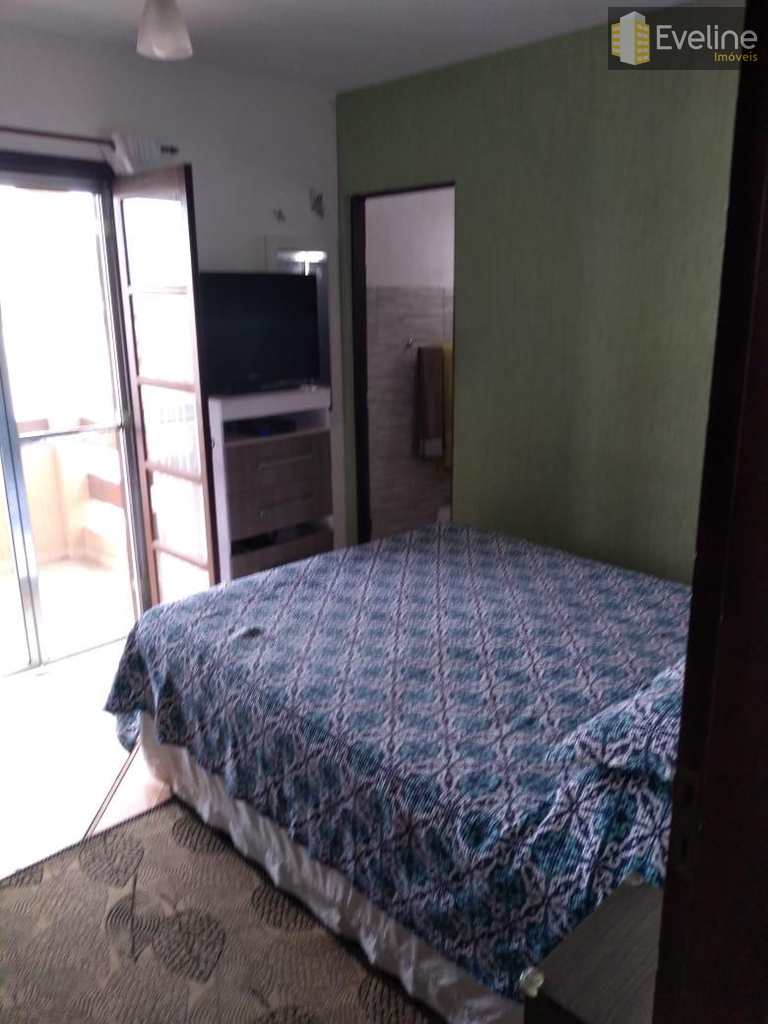 Sobrado em Mogi das Cruzes, no bairro Vila Horizonte