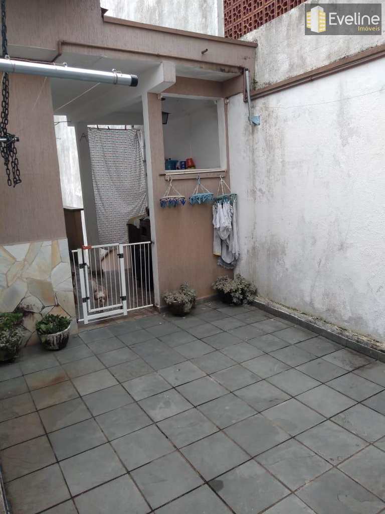 Sobrado em Mogi das Cruzes, no bairro Vila Horizonte