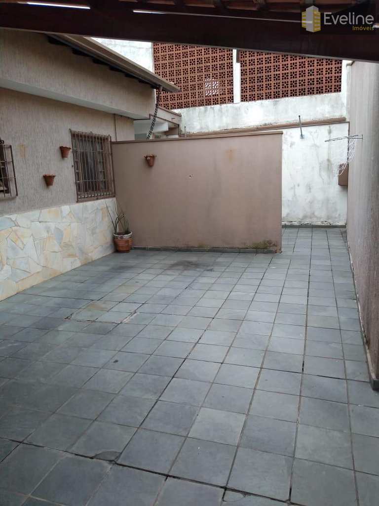 Sobrado em Mogi das Cruzes, no bairro Vila Horizonte