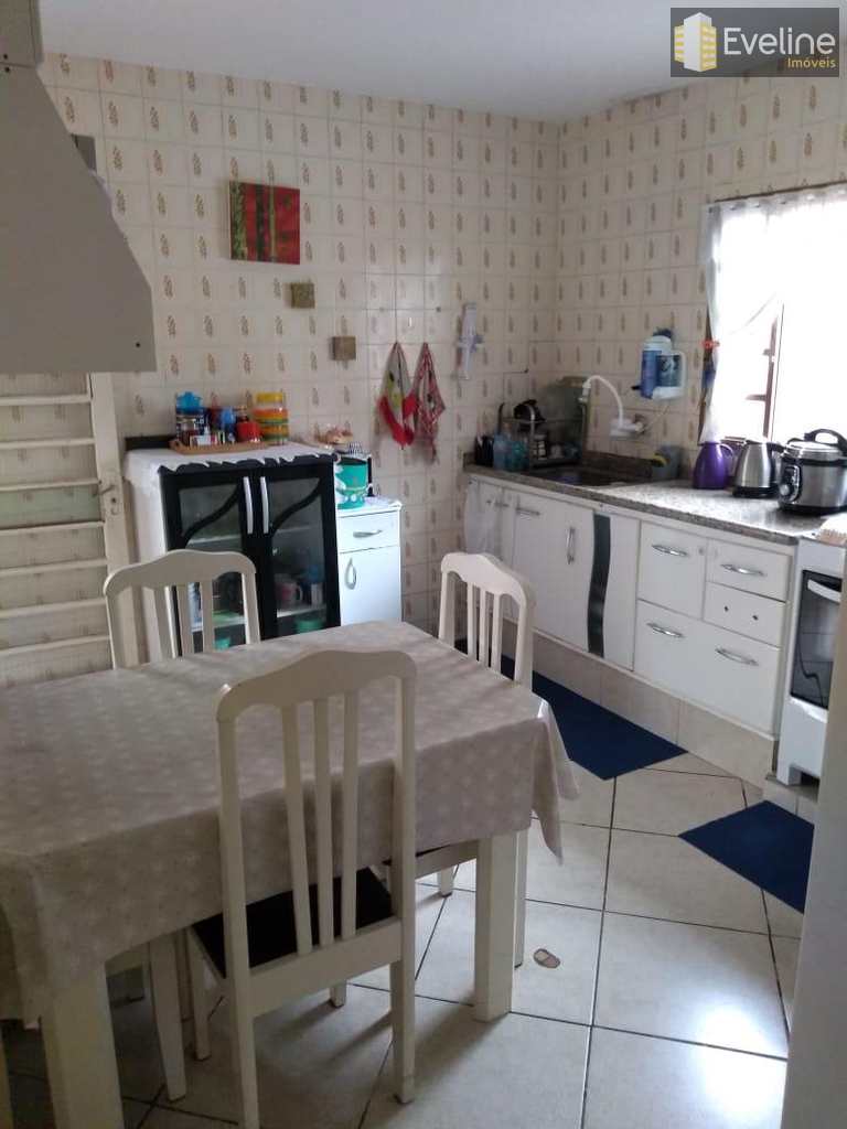 Sobrado em Mogi das Cruzes, no bairro Vila Horizonte
