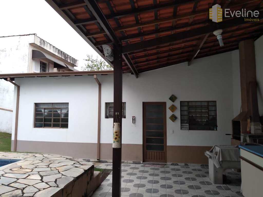 Sobrado em Mogi das Cruzes, no bairro Vila Horizonte