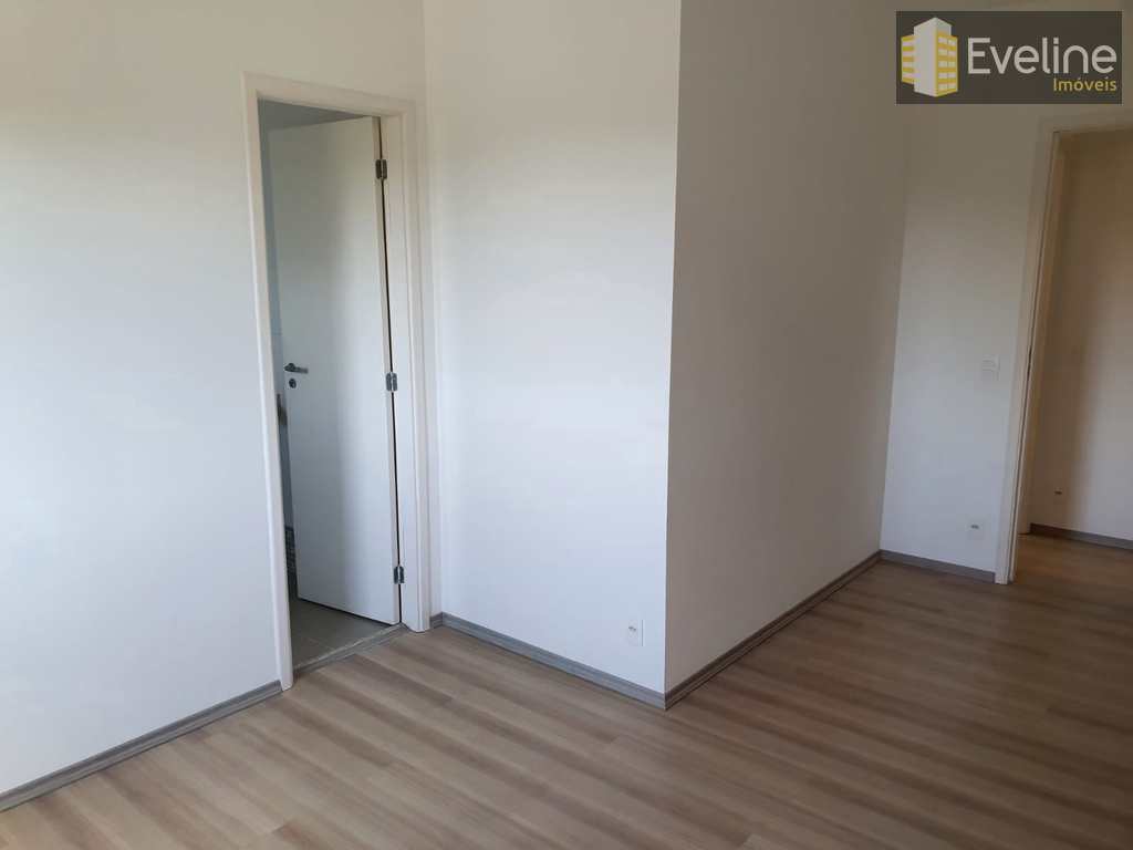 Apartamento em Mogi das Cruzes, no bairro Vila Oliveira