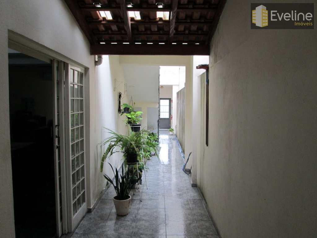 Sobrado em Mogi das Cruzes, no bairro Vila Mogilar