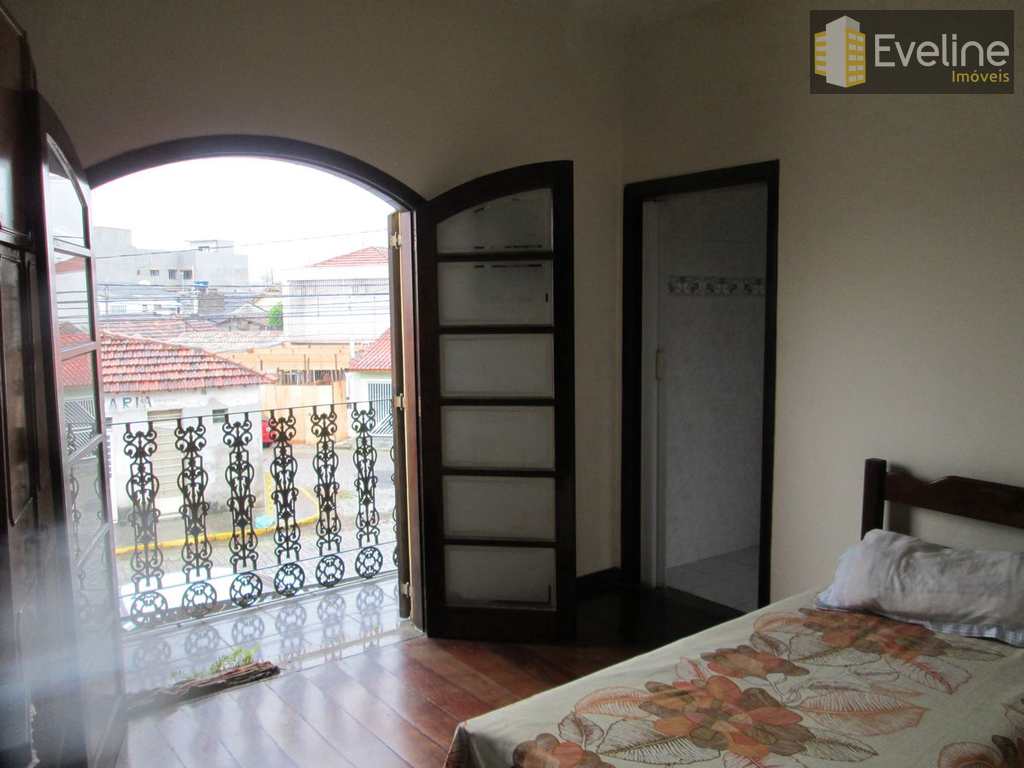Sobrado em Mogi das Cruzes, no bairro Vila Mogilar