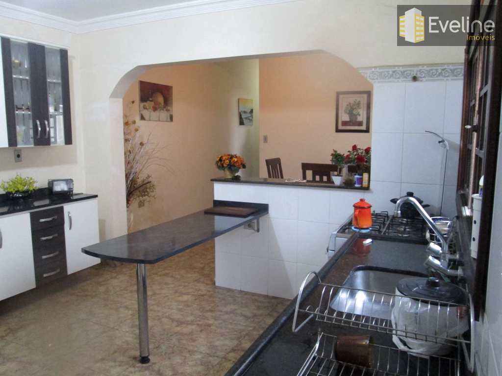 Sobrado em Mogi das Cruzes, no bairro Vila Mogilar