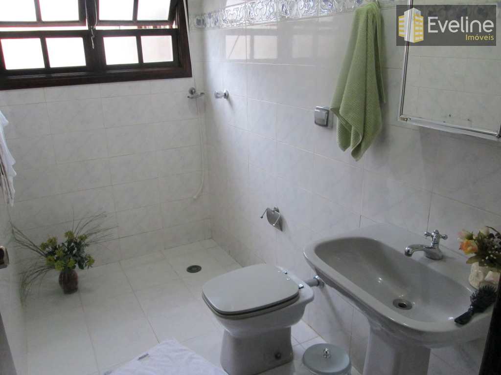 Sobrado em Mogi das Cruzes, no bairro Vila Mogilar