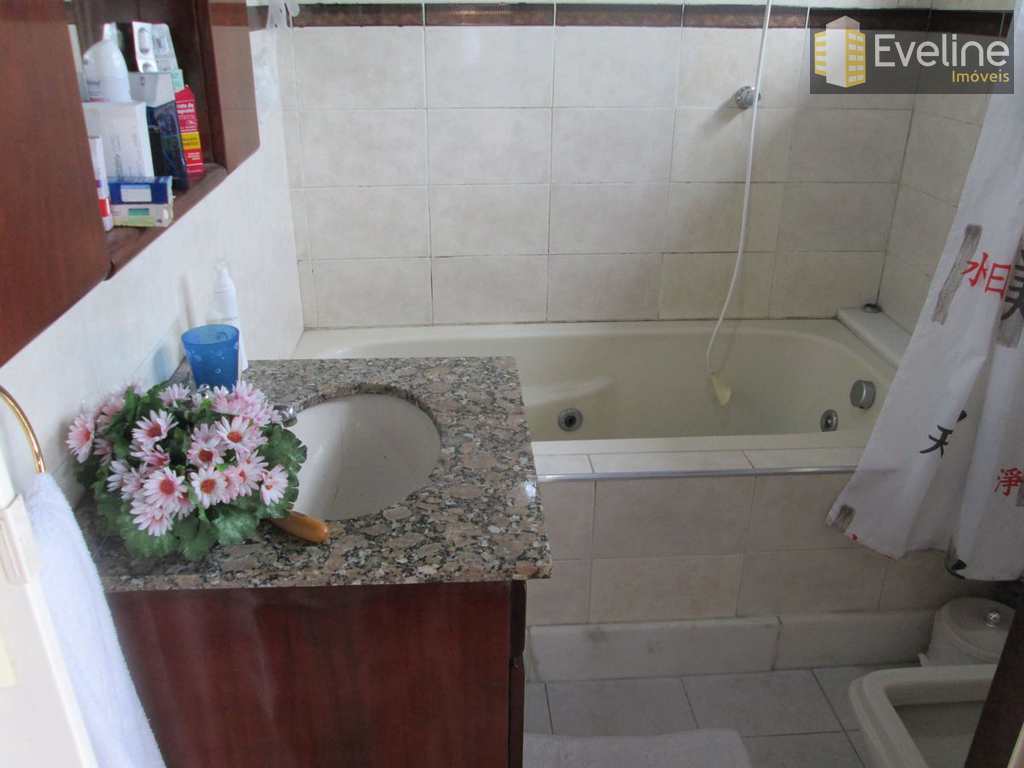 Sobrado em Mogi das Cruzes, no bairro Vila Mogilar