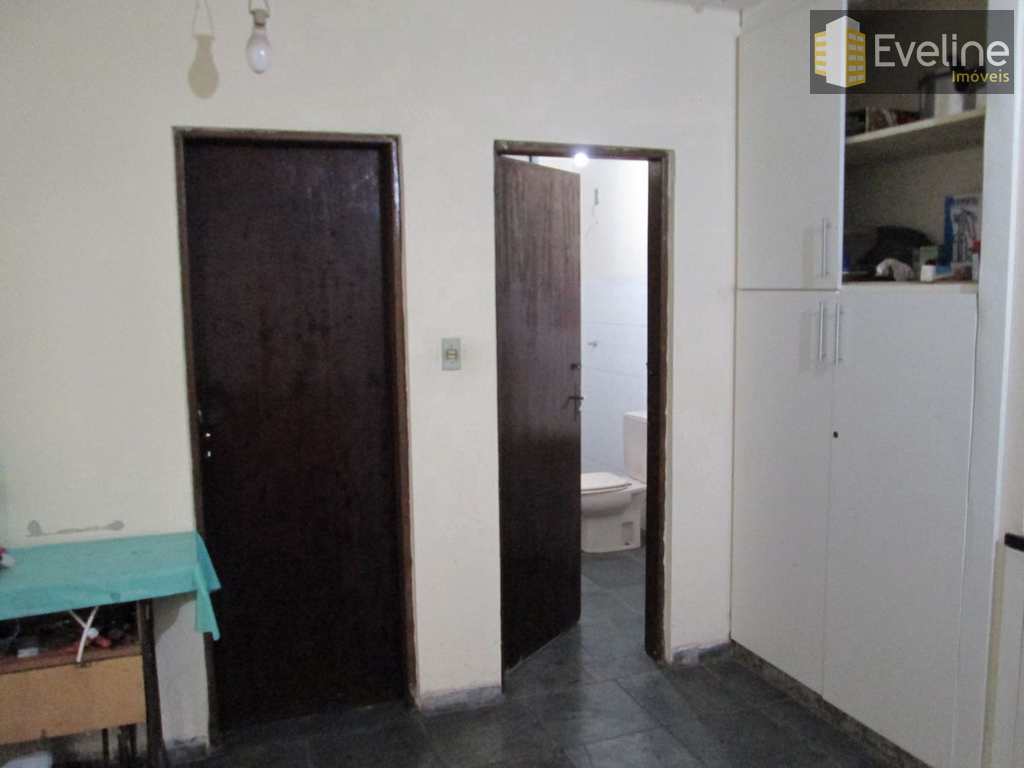 Sobrado em Mogi das Cruzes, no bairro Vila Mogilar