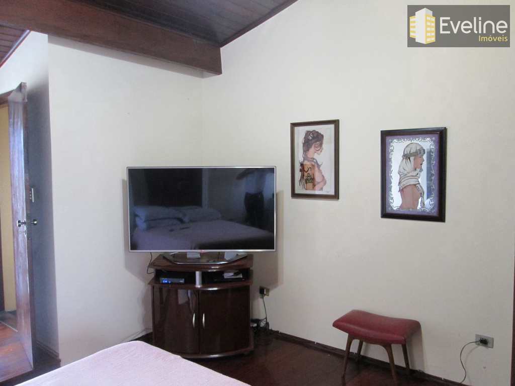 Sobrado em Mogi das Cruzes, no bairro Vila Mogilar