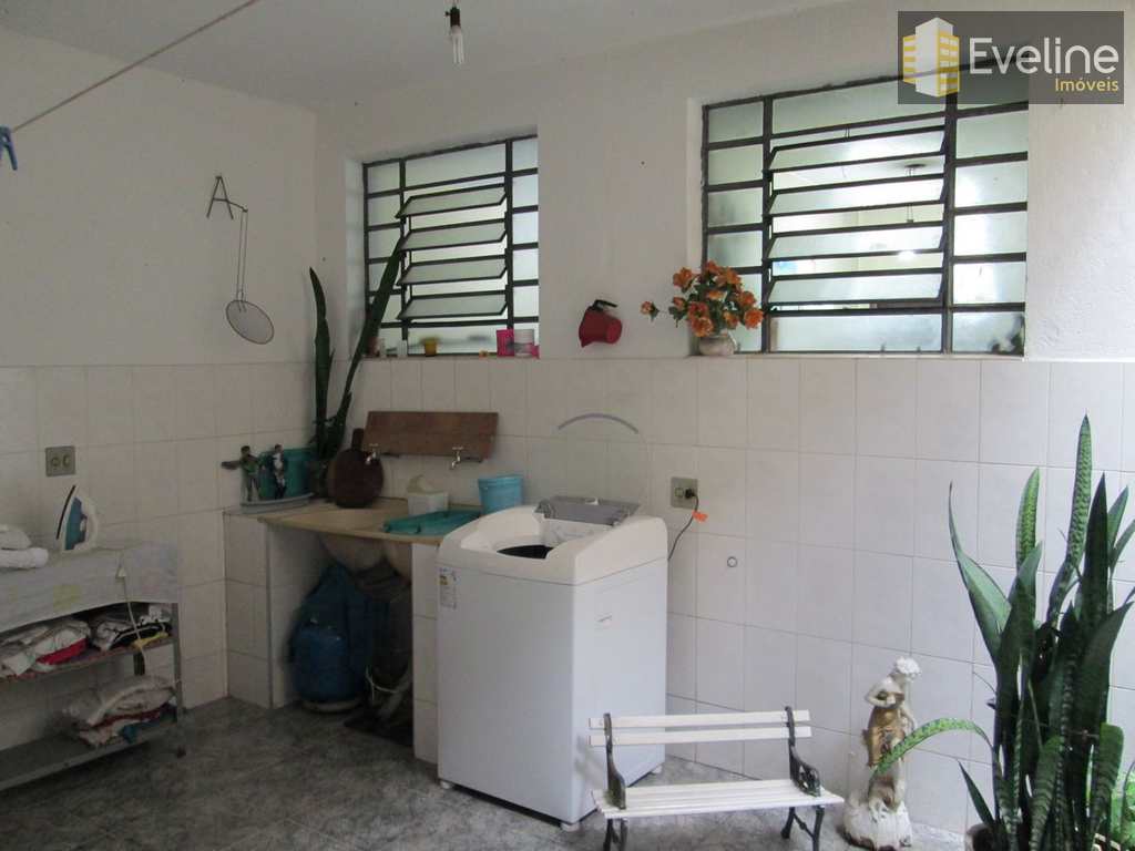 Sobrado em Mogi das Cruzes, no bairro Vila Mogilar