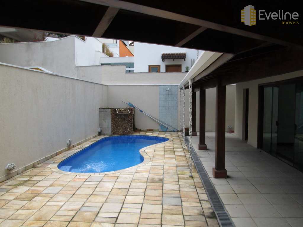 Casa de Condomínio em Mogi das Cruzes, no bairro Vila Oliveira