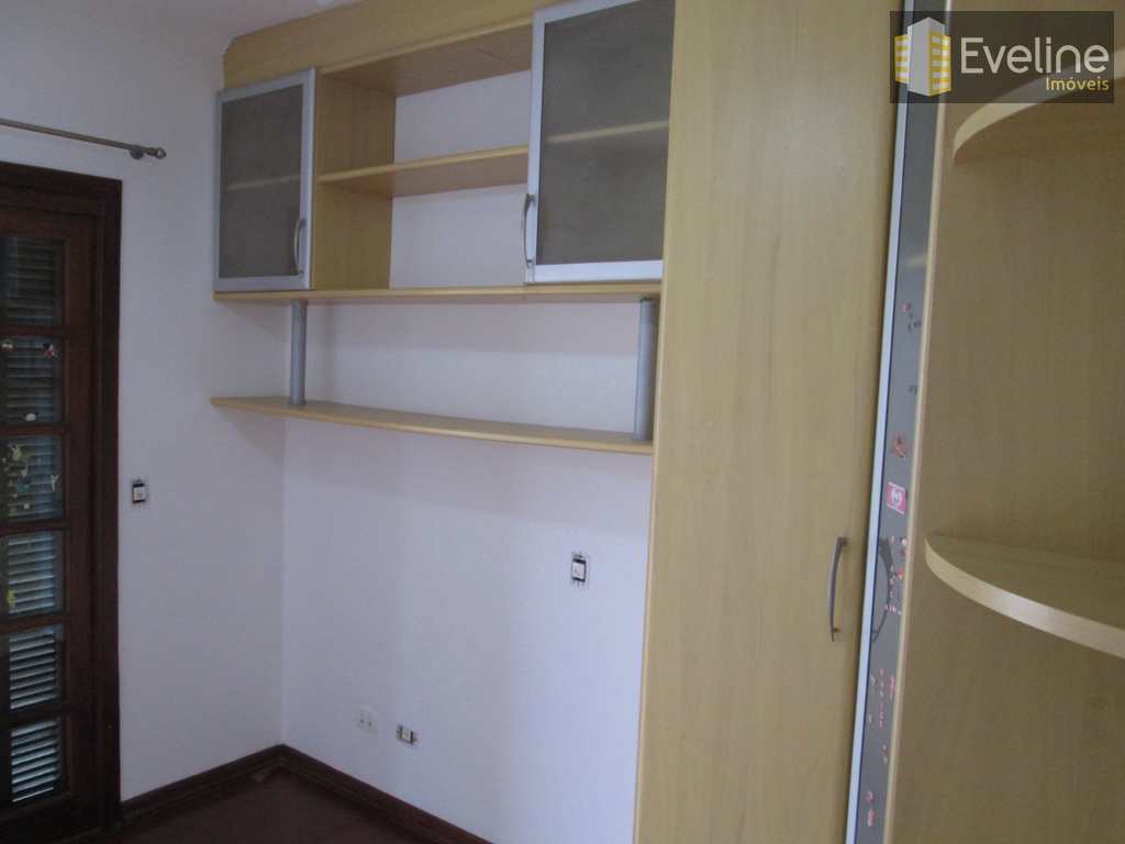 Casa de Condomínio em Mogi das Cruzes, no bairro Vila Oliveira