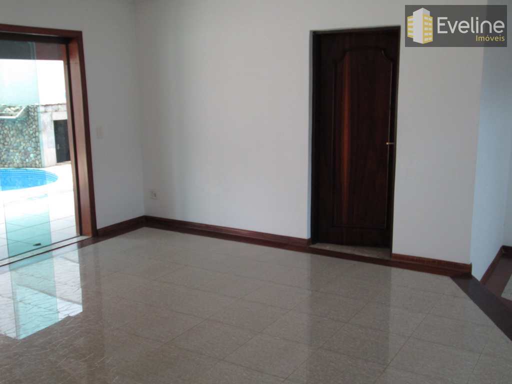 Casa de Condomínio em Mogi das Cruzes, no bairro Vila Oliveira
