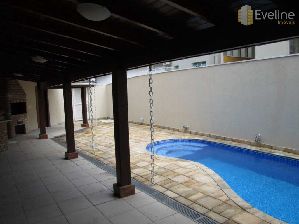 Casa de Condomínio em Mogi das Cruzes, no bairro Vila Oliveira