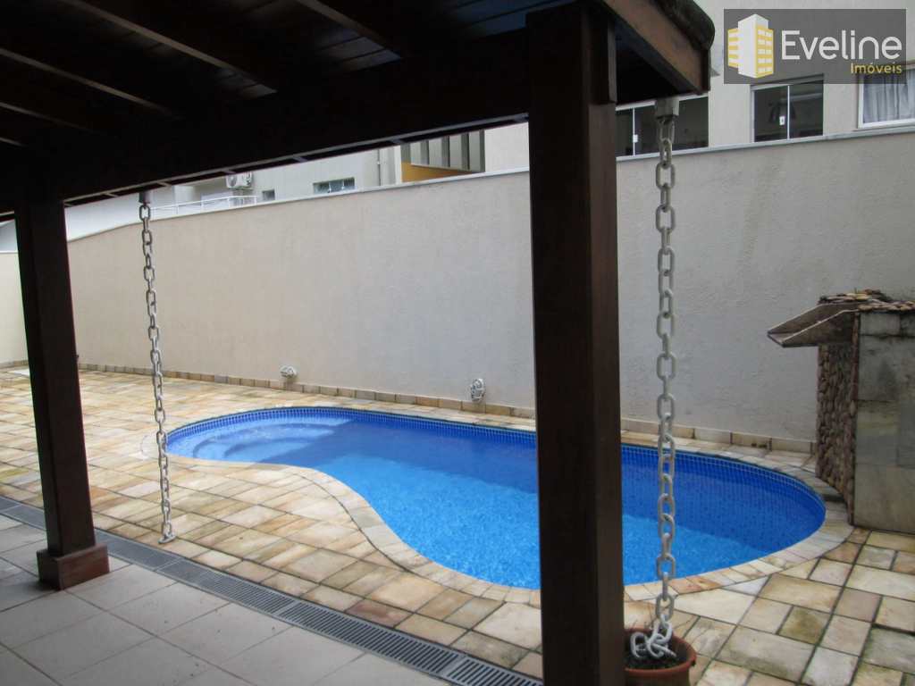 Casa de Condomínio em Mogi das Cruzes, no bairro Vila Oliveira