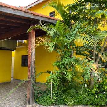 Casa em Mogi das Cruzes, bairro Mogi Moderno