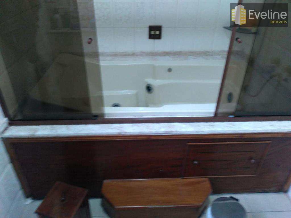 Sobrado em Mogi das Cruzes, no bairro Vila Suissa