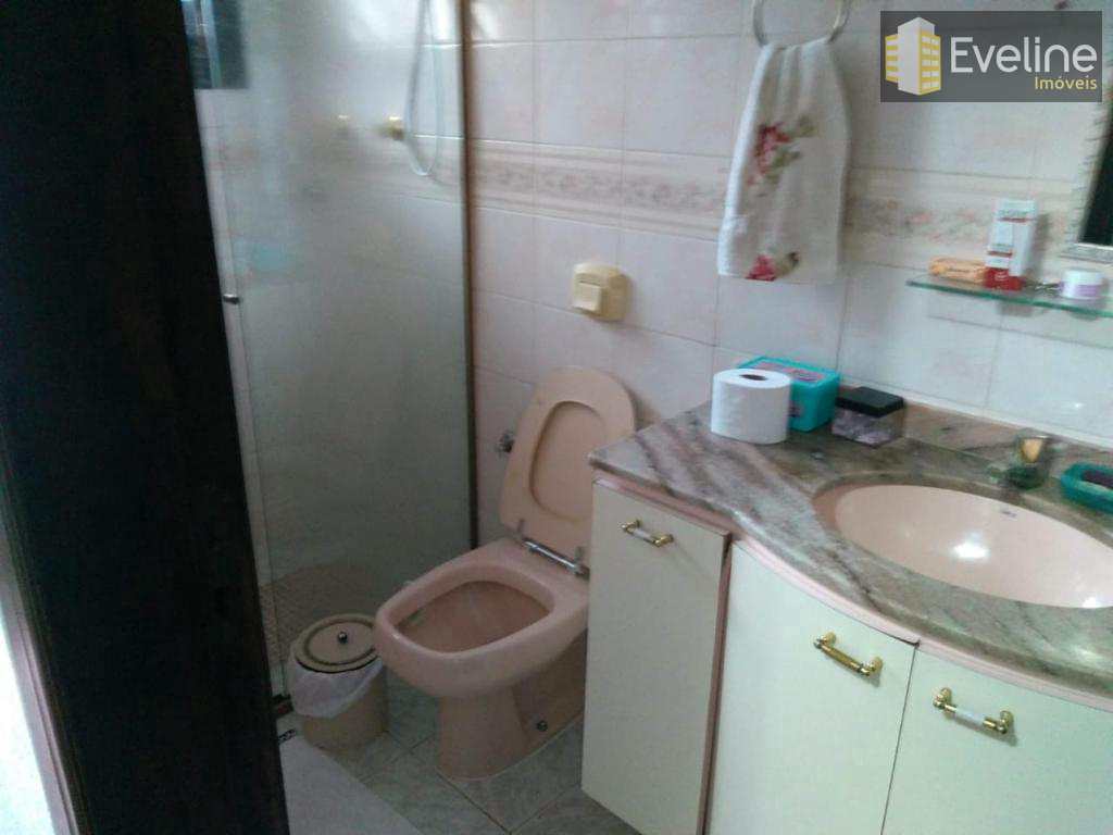 Sobrado em Mogi das Cruzes, no bairro Vila Suissa