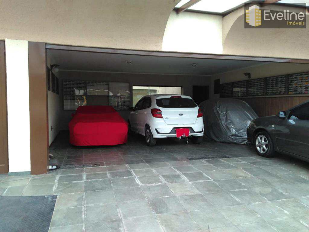 Sobrado em Mogi das Cruzes, no bairro Vila Suissa