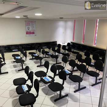 Prédio Comercial em Mogi das Cruzes, bairro Centro