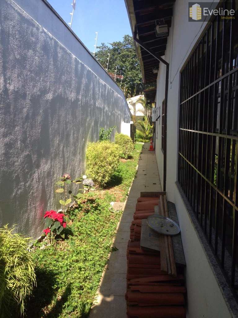 Casa em Mogi das Cruzes, no bairro Vila Oliveira