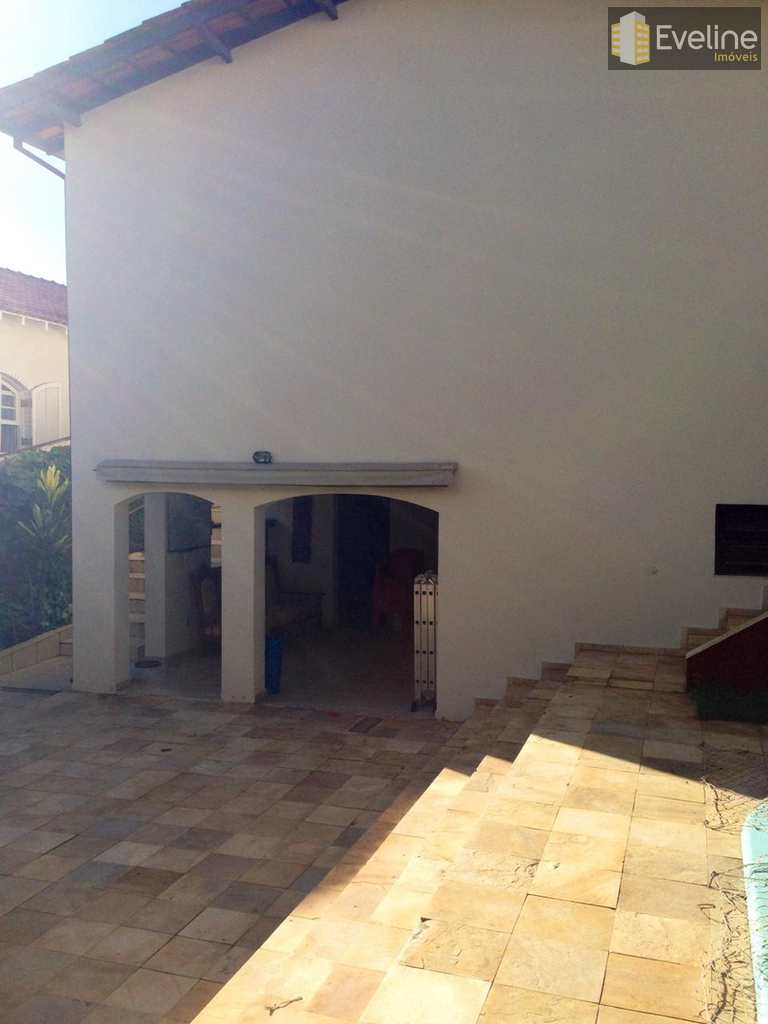 Casa em Mogi das Cruzes, no bairro Vila Oliveira