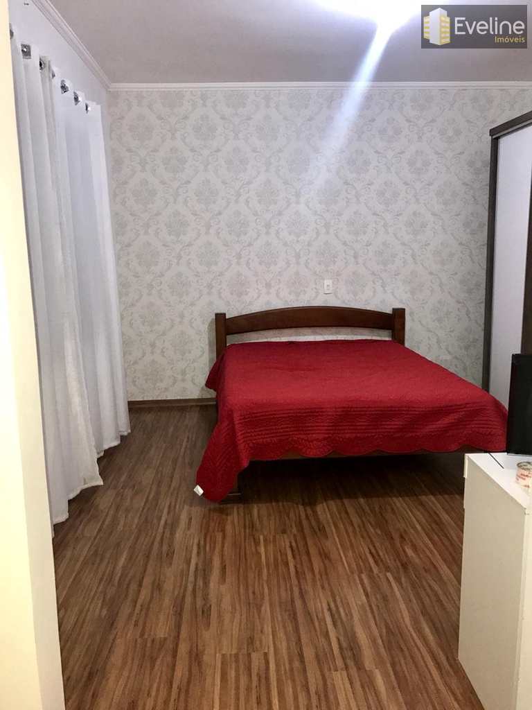 Casa em Mogi das Cruzes, no bairro Vila Oliveira