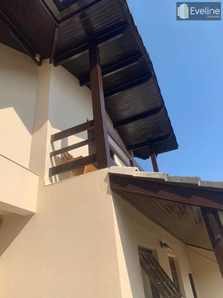 Casa em Mogi das Cruzes, no bairro Vila Suissa