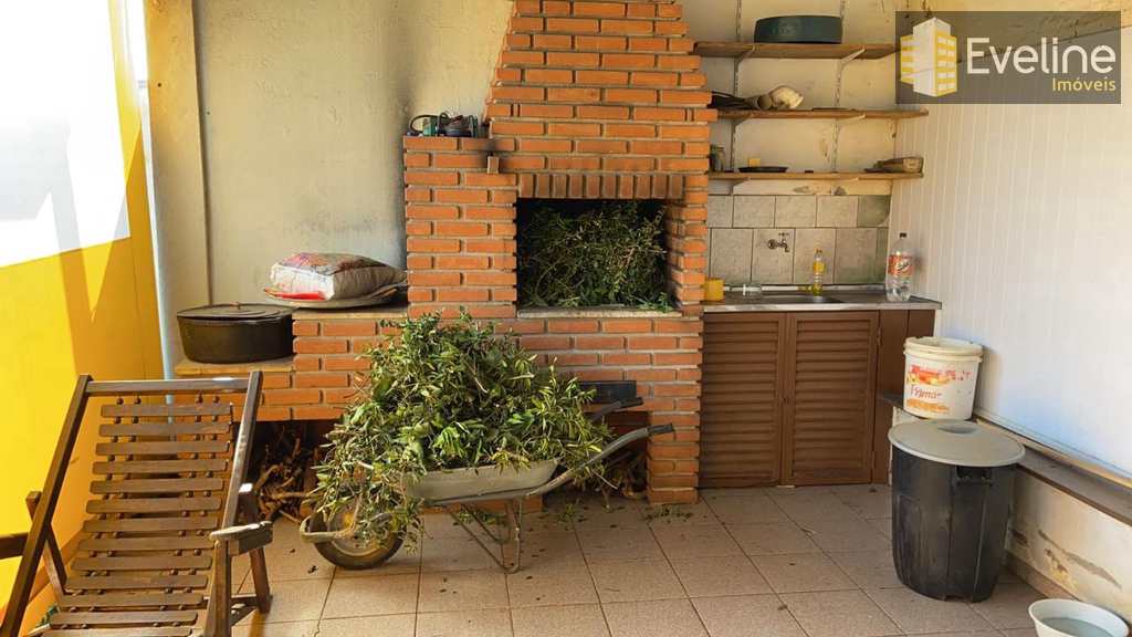 Casa em Mogi das Cruzes, no bairro Vila Suissa