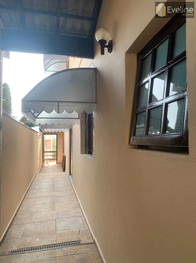 Casa em Mogi das Cruzes, no bairro Vila Suissa