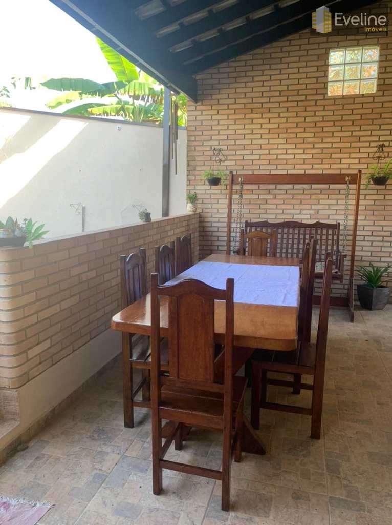 Casa em Mogi das Cruzes, no bairro Vila Suissa
