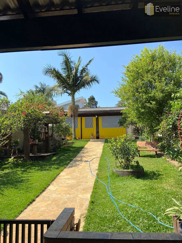 Casa em Mogi das Cruzes, no bairro Vila Suissa