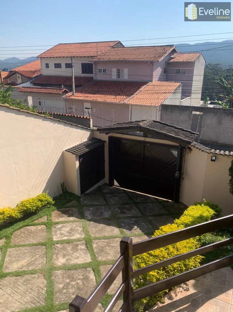 Casa em Mogi das Cruzes, no bairro Vila Suissa