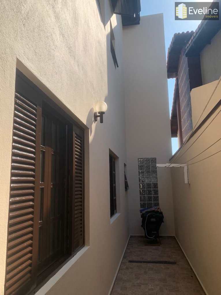 Casa em Mogi das Cruzes, no bairro Vila Suissa