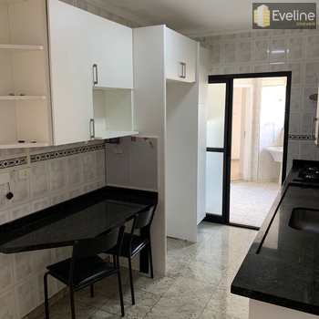 Apartamento em Mogi das Cruzes, bairro Vila Mogilar