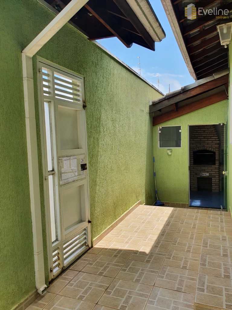 Casa em Mogi das Cruzes, no bairro Vila Lavínia