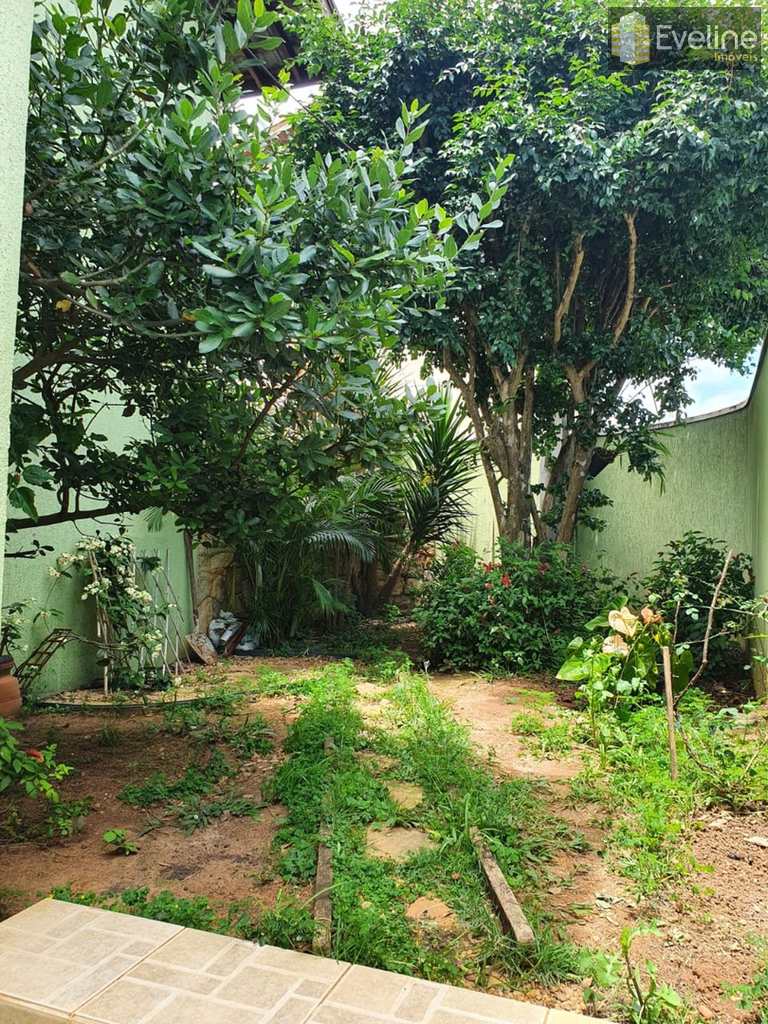 Casa em Mogi das Cruzes, no bairro Vila Lavínia
