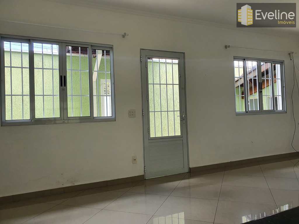 Casa em Mogi das Cruzes, no bairro Vila Lavínia