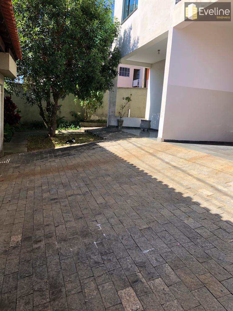 Casa em Mogi das Cruzes, no bairro Vila Lavínia