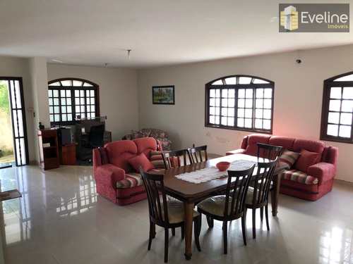 Casa, código 3153 em Mogi das Cruzes, bairro Vila Lavínia