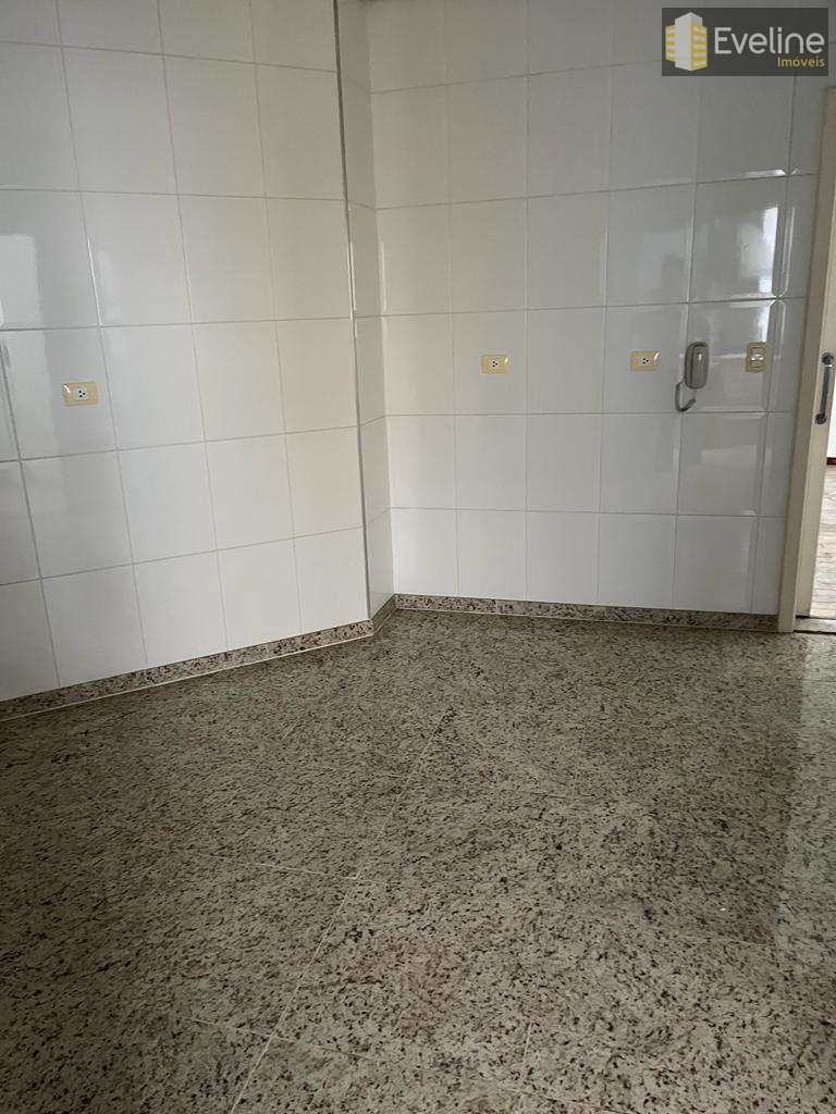 Apartamento em Mogi das Cruzes, no bairro Vila Oliveira