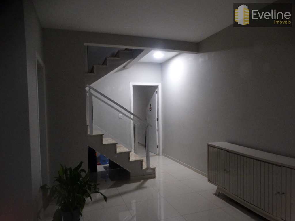 Sobrado em Mogi das Cruzes, no bairro Vila Suissa