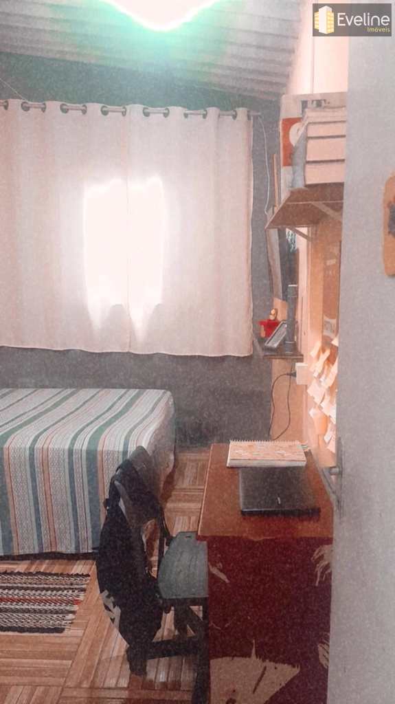 Casa em Mogi das Cruzes, no bairro Biritiba Ussu